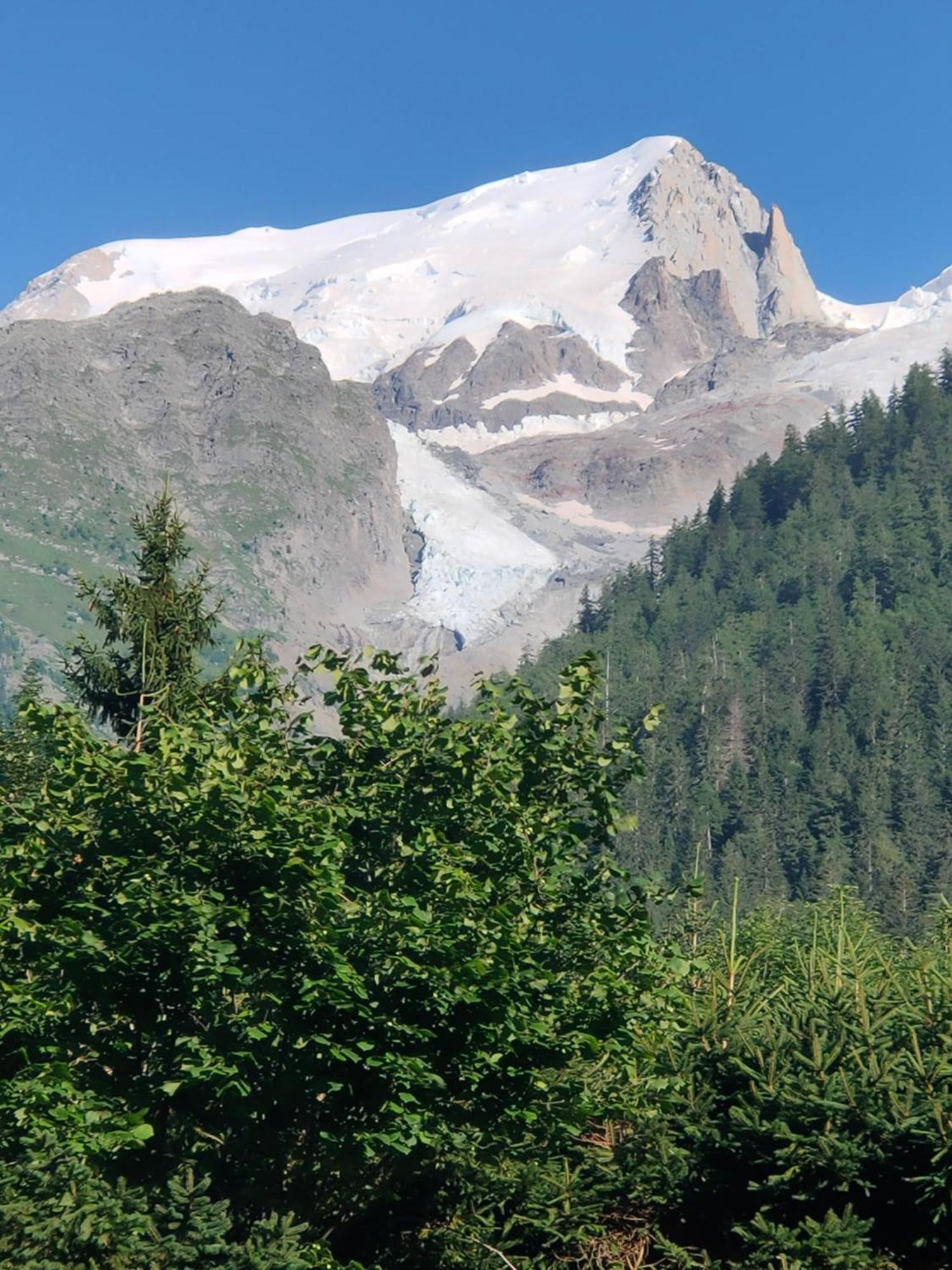 Beau Studio Dans La Vallee De Chamonix Les Trabets 外观 照片